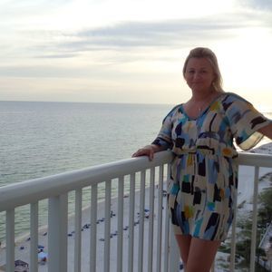 Meet your Posher, Nadya